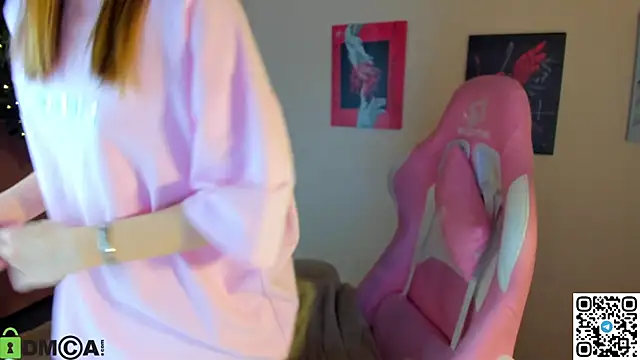 L1na Reeds online show from 15, 12, 2025