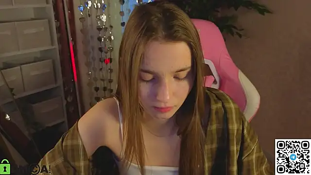 L1na Reeds online show from 3, 2, 2026