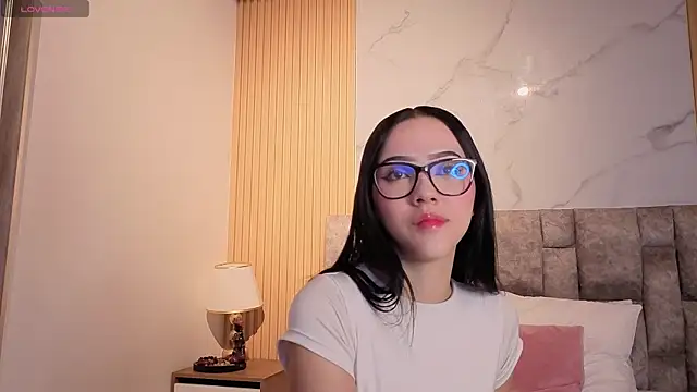 Snapshot of angel__kiss chatting on 17, 7, 2026 angel kiss online show from 17, 7, 2026