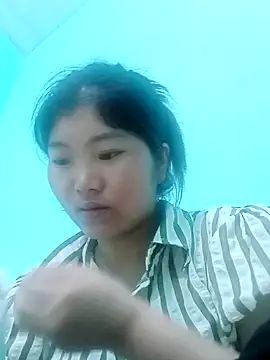 Snapshot of tuyetsocola chatting on 2, 10, 2025 tuyetsocola online show from 2, 10, 2025