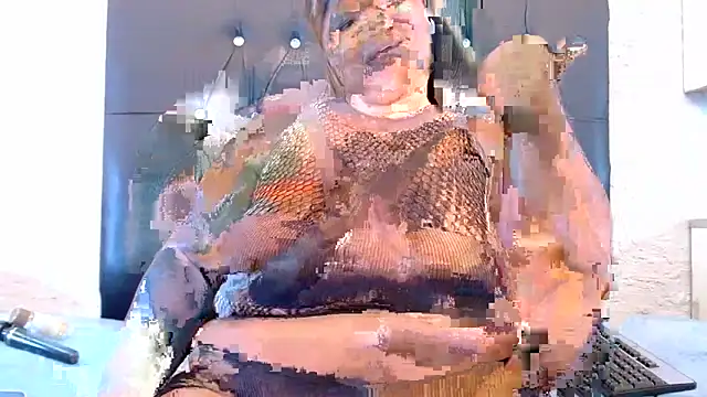 LadyBear2002 online show from 19, 3, 2026