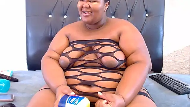 LadyBear2002 online show from 26, 3, 2026