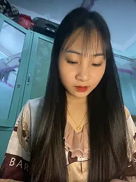 Snapshot of banlinh004 chatting on 25, 11, 2025 banlinh004 online show from 25, 11, 2025