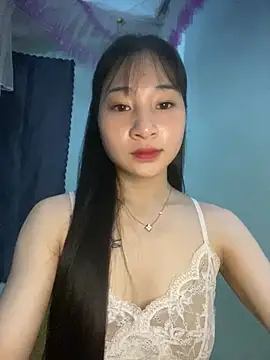 Snapshot of banlinh004 chatting on 2, 7, 2026 banlinh004 online show from 2, 7, 2026