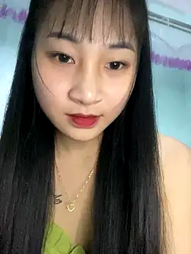 Snapshot of banlinh004 chatting on 2, 11, 2025 banlinh004 online show from 2, 11, 2025