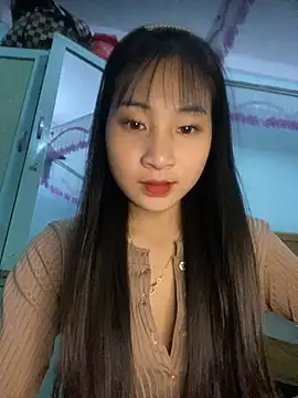 Snapshot of banlinh004 chatting on 24, 11, 2025 banlinh004 online show from 24, 11, 2025