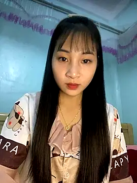 Snapshot of banlinh004 chatting on 31, 10, 2025 banlinh004 online show from 31, 10, 2025