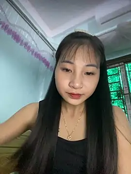 Snapshot of banlinh004 chatting on 14, 10, 2025 banlinh004 online show from 14, 10, 2025
