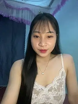 Snapshot of banlinh004 chatting on 31, 7, 2026 banlinh004 online show from 31, 7, 2026