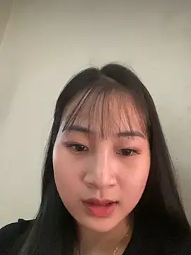 Snapshot of banlinh004 chatting on 19, 10, 2025 banlinh004 online show from 19, 10, 2025