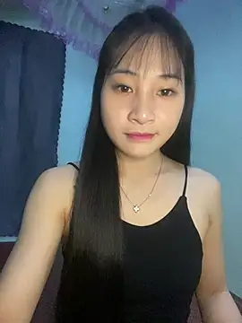 Snapshot of banlinh004 chatting on 6, 8, 2026 banlinh004 online show from 6, 8, 2026