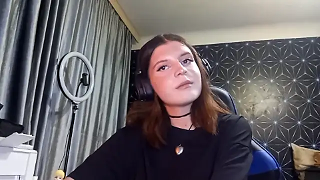 LissaKradfer online show from 3, 10, 2025