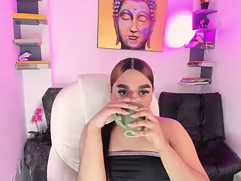 Snapshot of lissascarlett_1 chatting on 1, 11, 2025 lissascarlett 1 online show from 1, 11, 2025