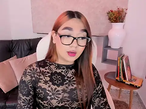 Snapshot of lissascarlett_1 chatting on 7, 11, 2025 lissascarlett 1 online show from 7, 11, 2025