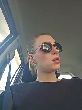 lonely Cosplay chick online show from 23, 11, 2025