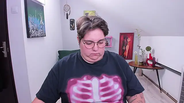 IvyRhodes online show from 2, 10, 2025