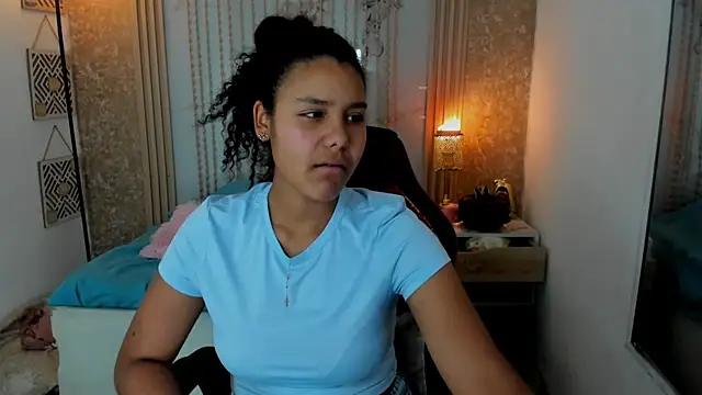 Snapshot of AriaVega chatting on 13, 5, 2026 AriaVega online show from 13, 5, 2026