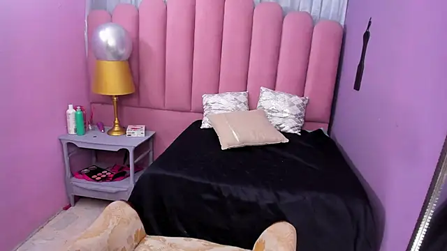 AriaVega online show from 31, 10, 2025