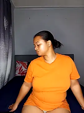 Sultrytits6 online show from 21, 4, 2026