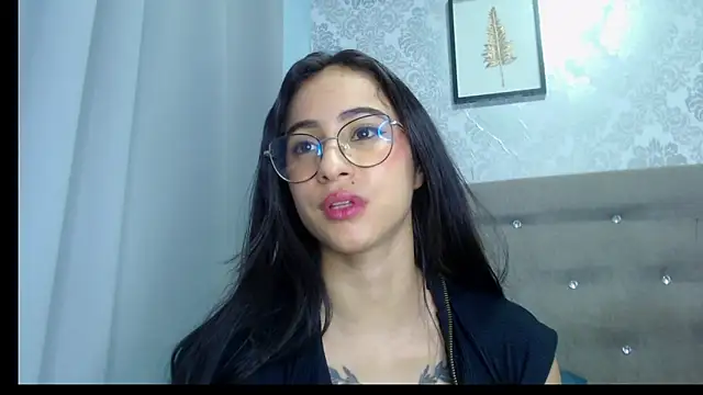 Alana Martinez  online show from 18, 4, 2026