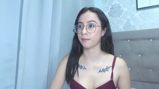 Alana Martinez  online show from 21, 4, 2026