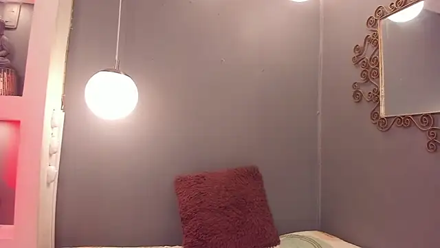 Alana Martinez  online show from 27, 3, 2026