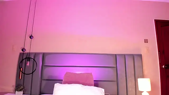 LilithEsme online show from 20, 2, 2026