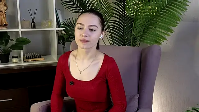 FrankieViall online show from 5, 10, 2025