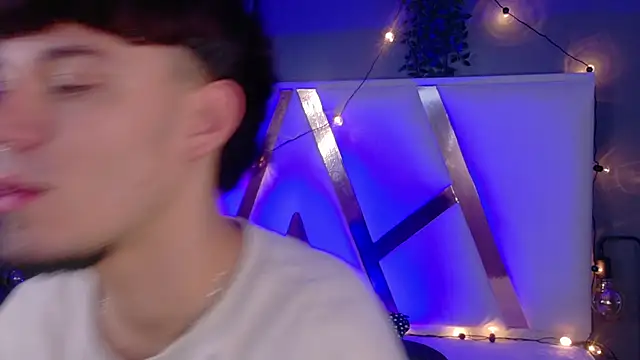 LiamThunder05  online show from 21, 11, 2025