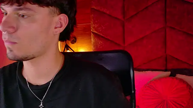 LiamThunder05  online show from 26, 11, 2025