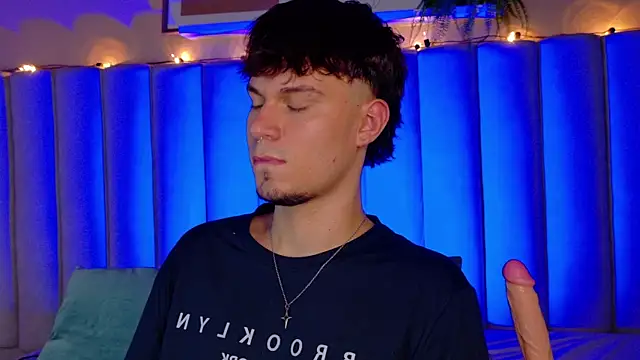 LiamThunder05  online show from 3, 11, 2025