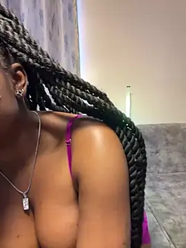 cocoluvx online show from 17, 12, 2025