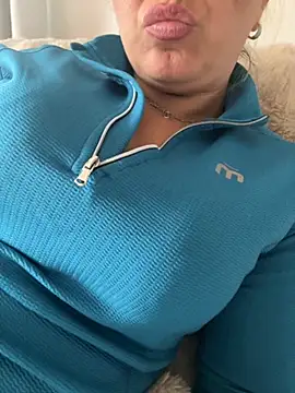 Daiana Andra online show from 21, 10, 2025