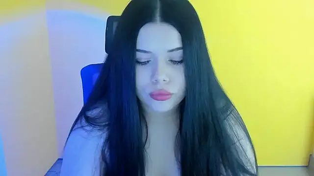 Snapshot of Mona_Esty chatting on 15, 10, 2025 Mona Esty online show from 15, 10, 2025