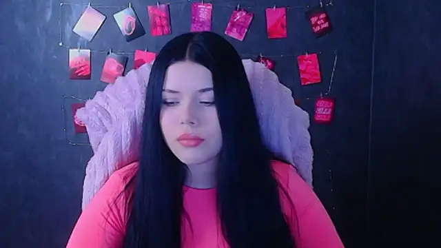 Snapshot of Mona_Esty chatting on 6, 11, 2025 Mona Esty online show from 6, 11, 2025