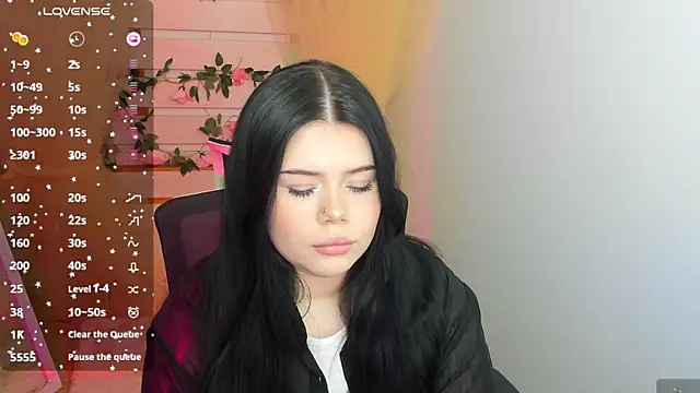 Snapshot of Mona_Esty chatting on 8, 5, 2026 Mona Esty online show from 8, 5, 2026