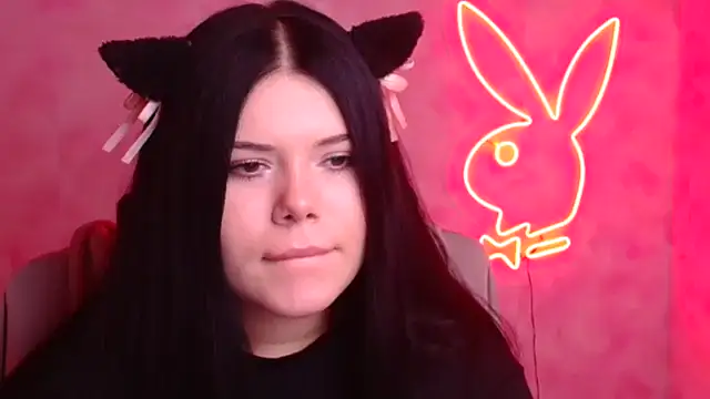 Snapshot of Mona_Esty chatting on 25, 11, 2025 Mona Esty online show from 25, 11, 2025