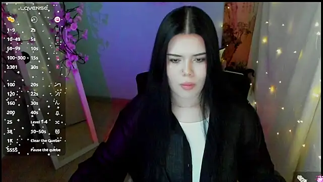 Snapshot of Mona_Esty chatting on 5, 5, 2026 Mona Esty online show from 5, 5, 2026