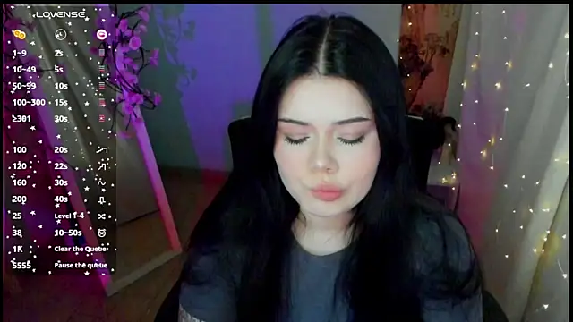 Mona Esty online show from 30, 4, 2026