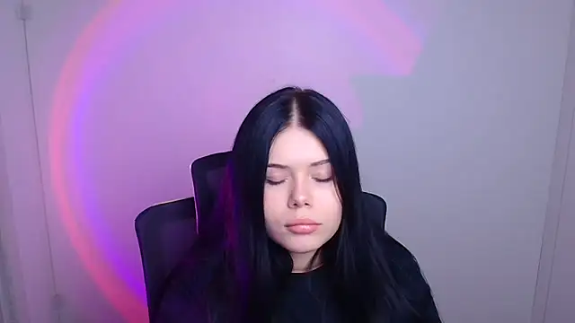 Snapshot of Mona_Esty chatting on 7, 10, 2025 Mona Esty online show from 7, 10, 2025