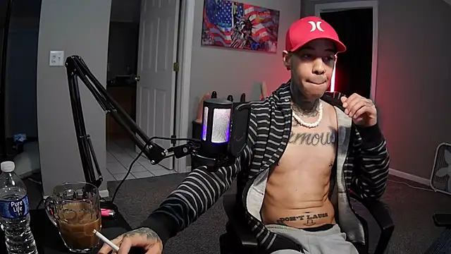 Snapshot of Michigan9000 chatting on 11, 10, 2025 Michigan9000 online show from 11, 10, 2025