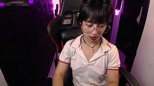Snapshot of lunarichy22 chatting on 29, 5, 2026 lunarichy22 online show from 29, 5, 2026
