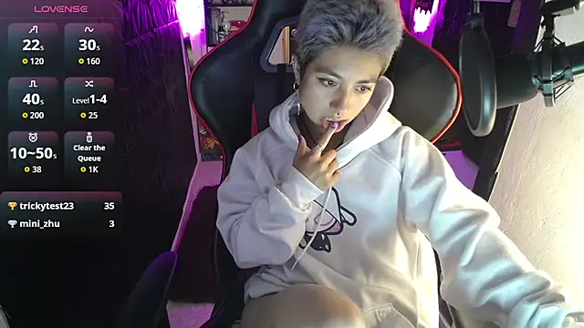 lunarichy22 online show from 5, 1, 2026