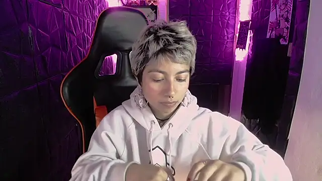 lunarichy22 online show from 23, 2, 2026