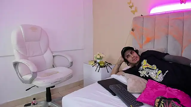 Kaoz 23  online show from 8, 10, 2025