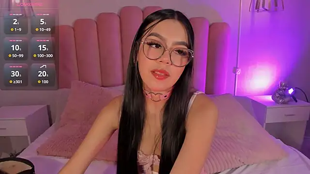 mara swan  online show from 8, 11, 2025