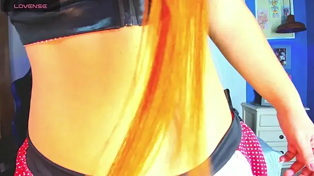 Snapshot of CameronRey_ chatting on 4, 12, 2025 CameronRey online show from 4, 12, 2025