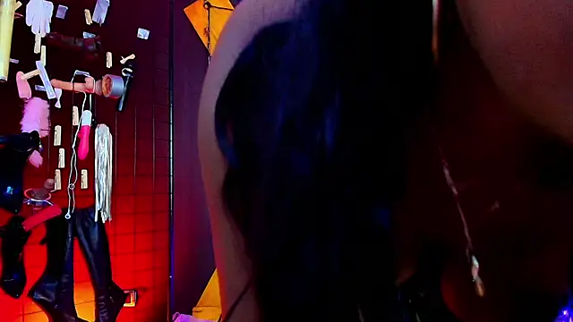 MrKiara Queen BDSM  online show from 6, 10, 2025