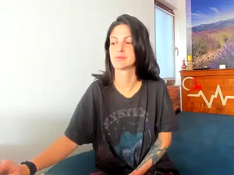 Snapshot of anissawhitenss chatting on 21, 10, 2025 anissawhitenss online show from 21, 10, 2025