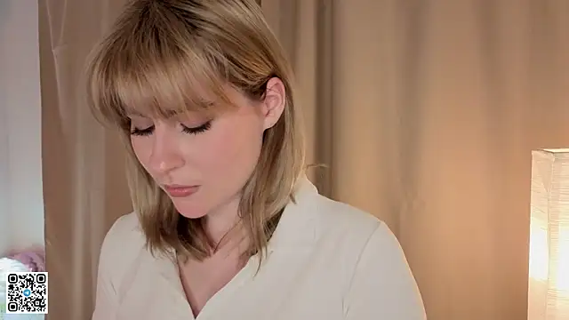 Snapshot of EuniceRaymundo chatting on 11, 10, 2025 EuniceRaymundo online show from 11, 10, 2025